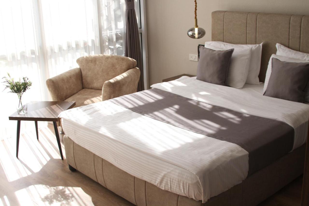 Hotel Driada Gjakova Esterno foto