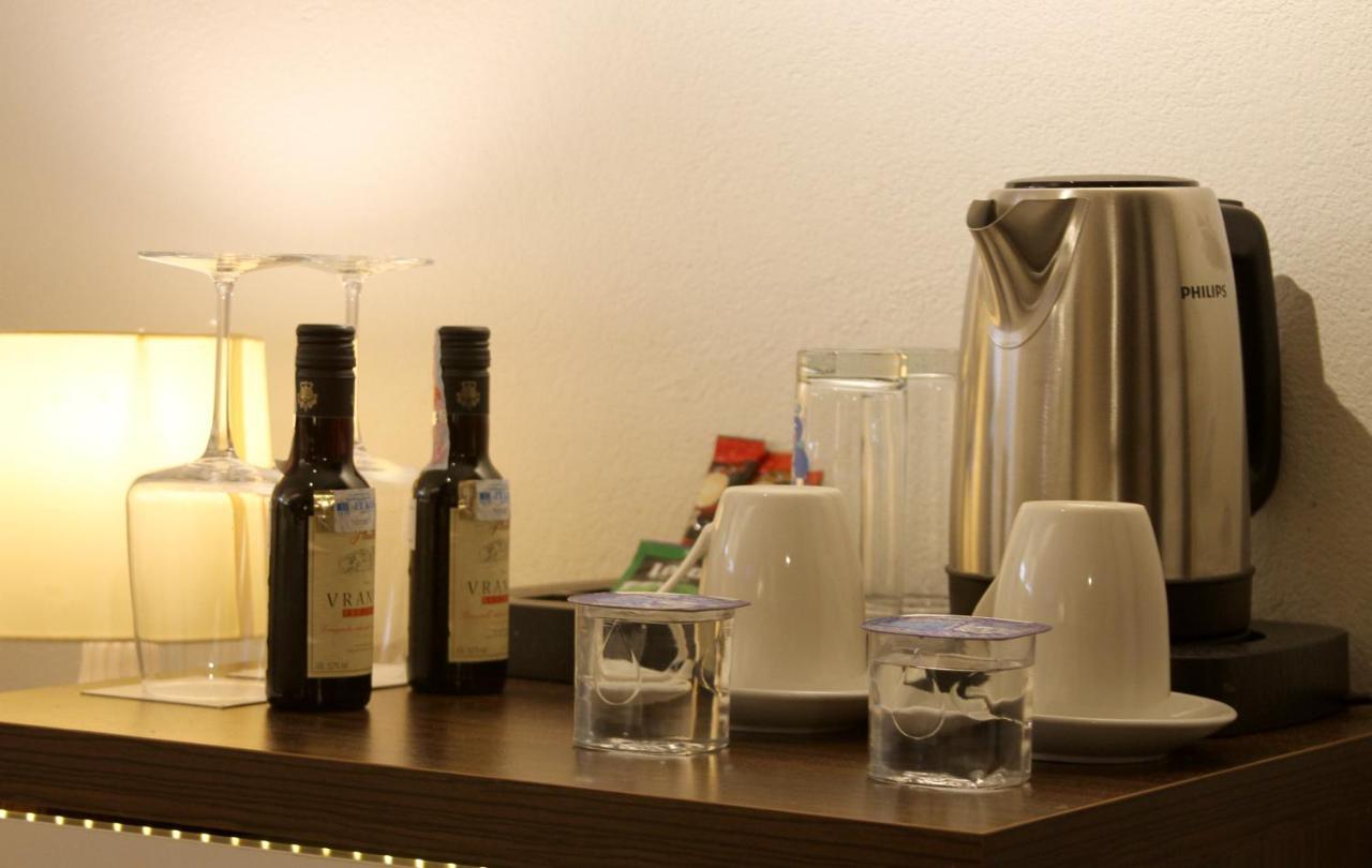 Hotel Driada Gjakova Esterno foto