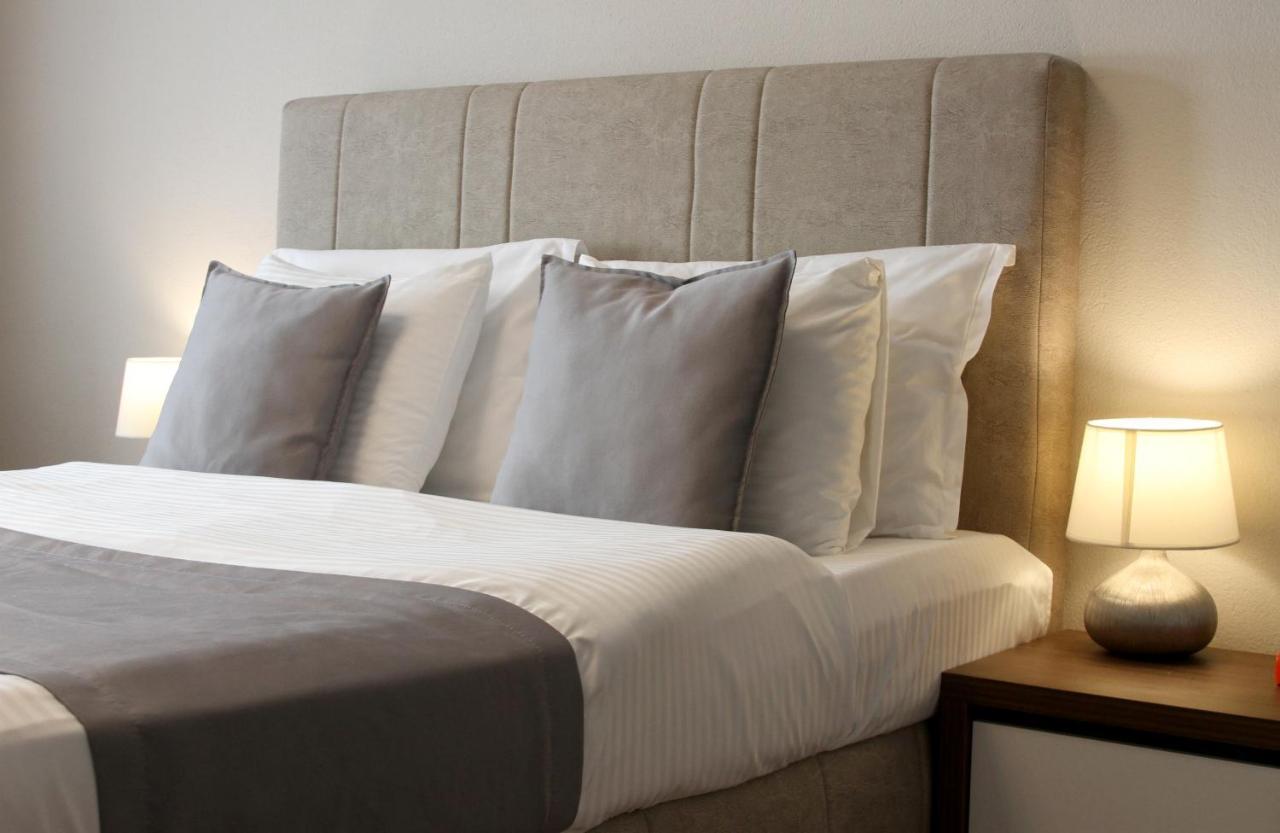 Hotel Driada Gjakova Esterno foto