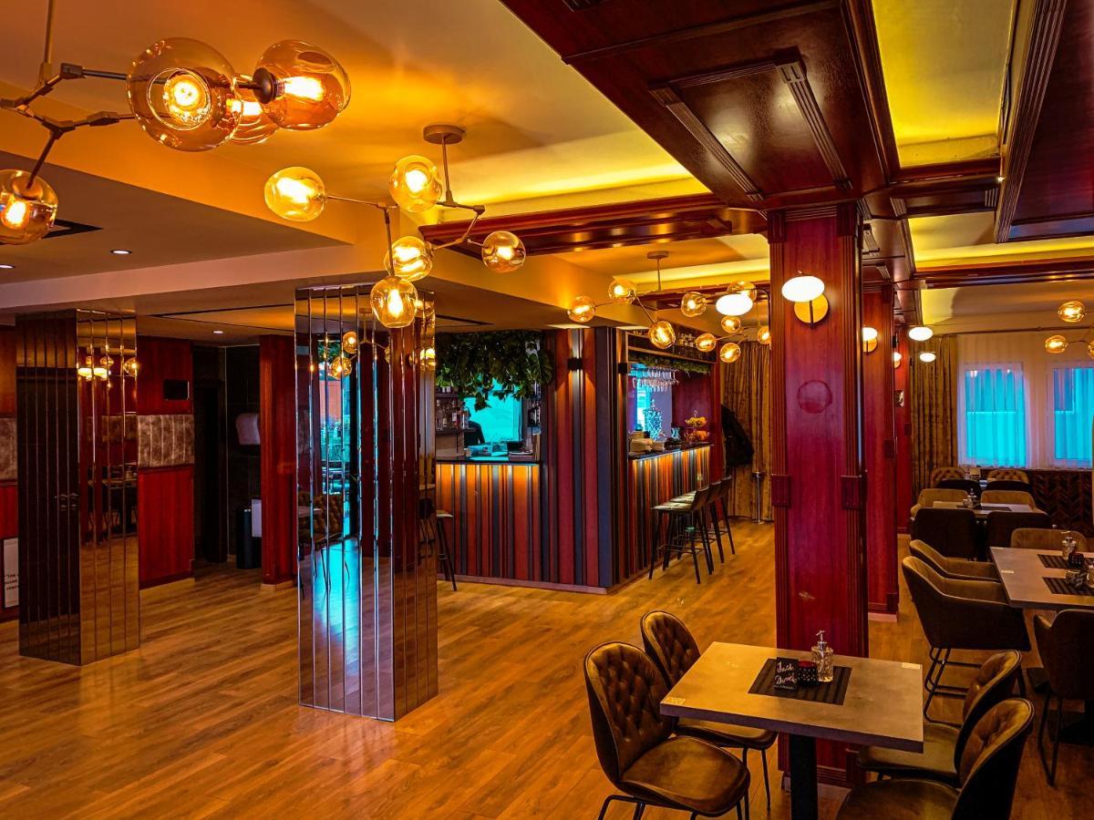 Hotel Driada Gjakova Esterno foto