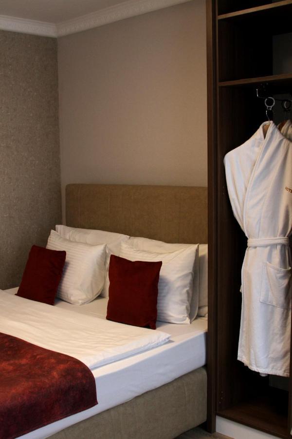 Hotel Driada Gjakova Esterno foto