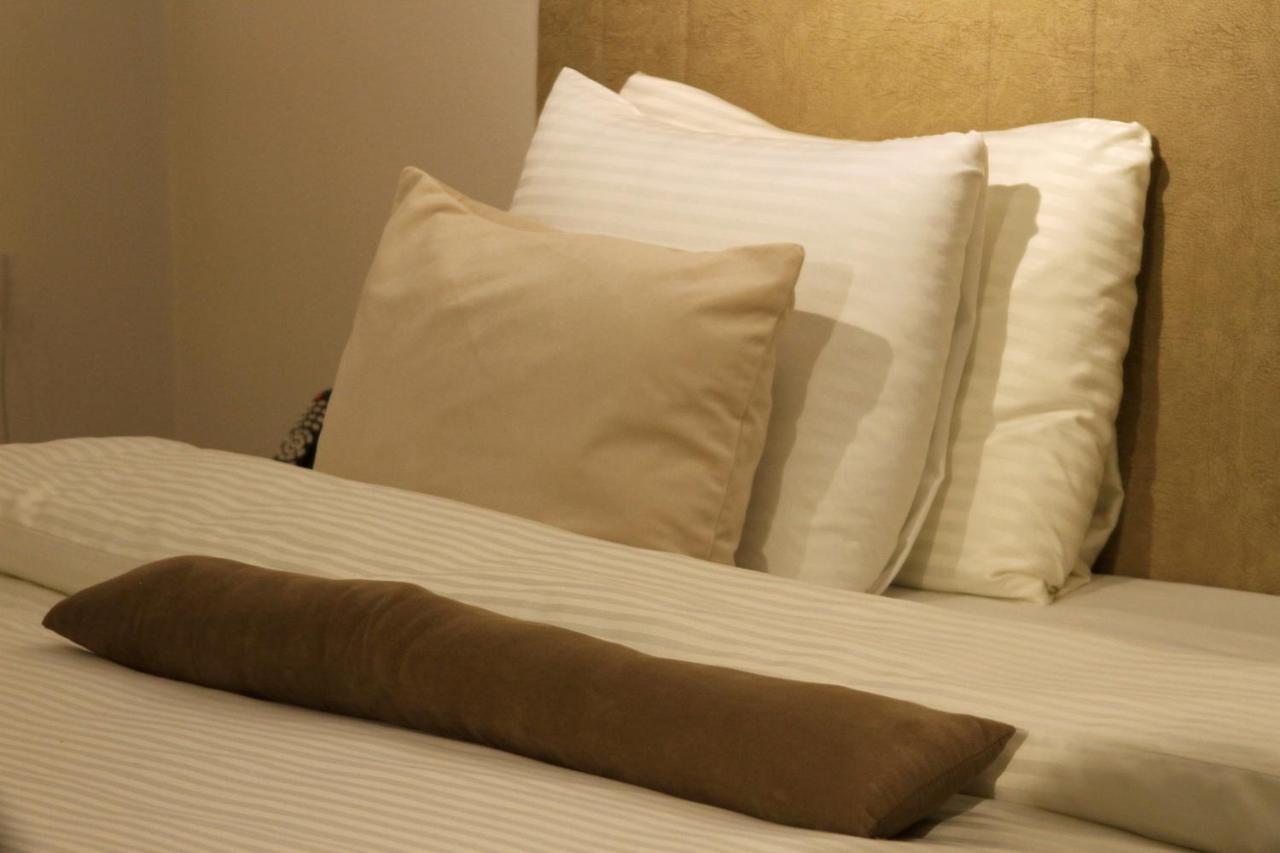 Hotel Driada Gjakova Esterno foto