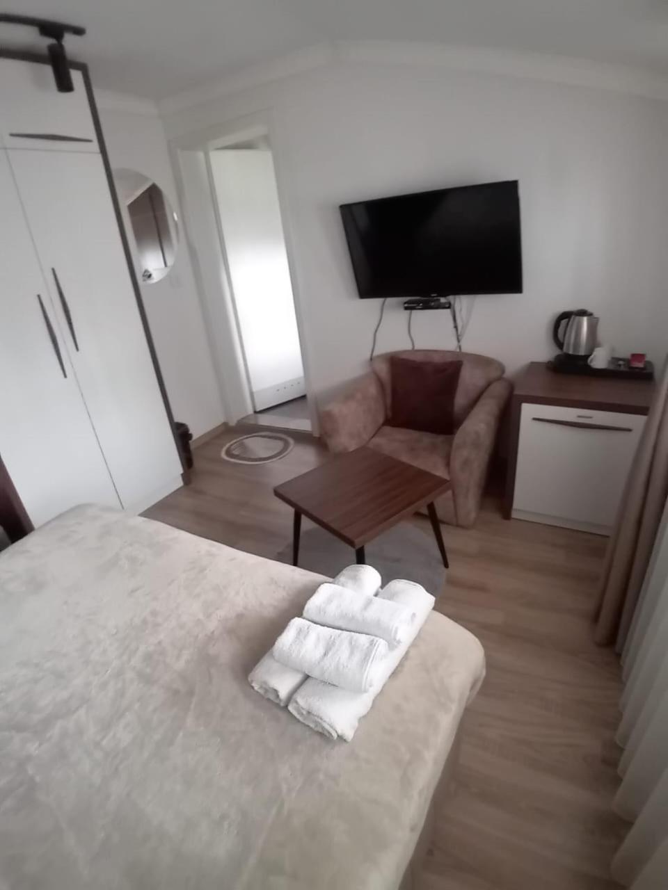 Hotel Driada Gjakova Esterno foto